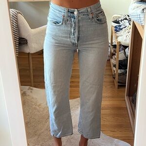 Levi’s ribcage straight jeans. Size 24.